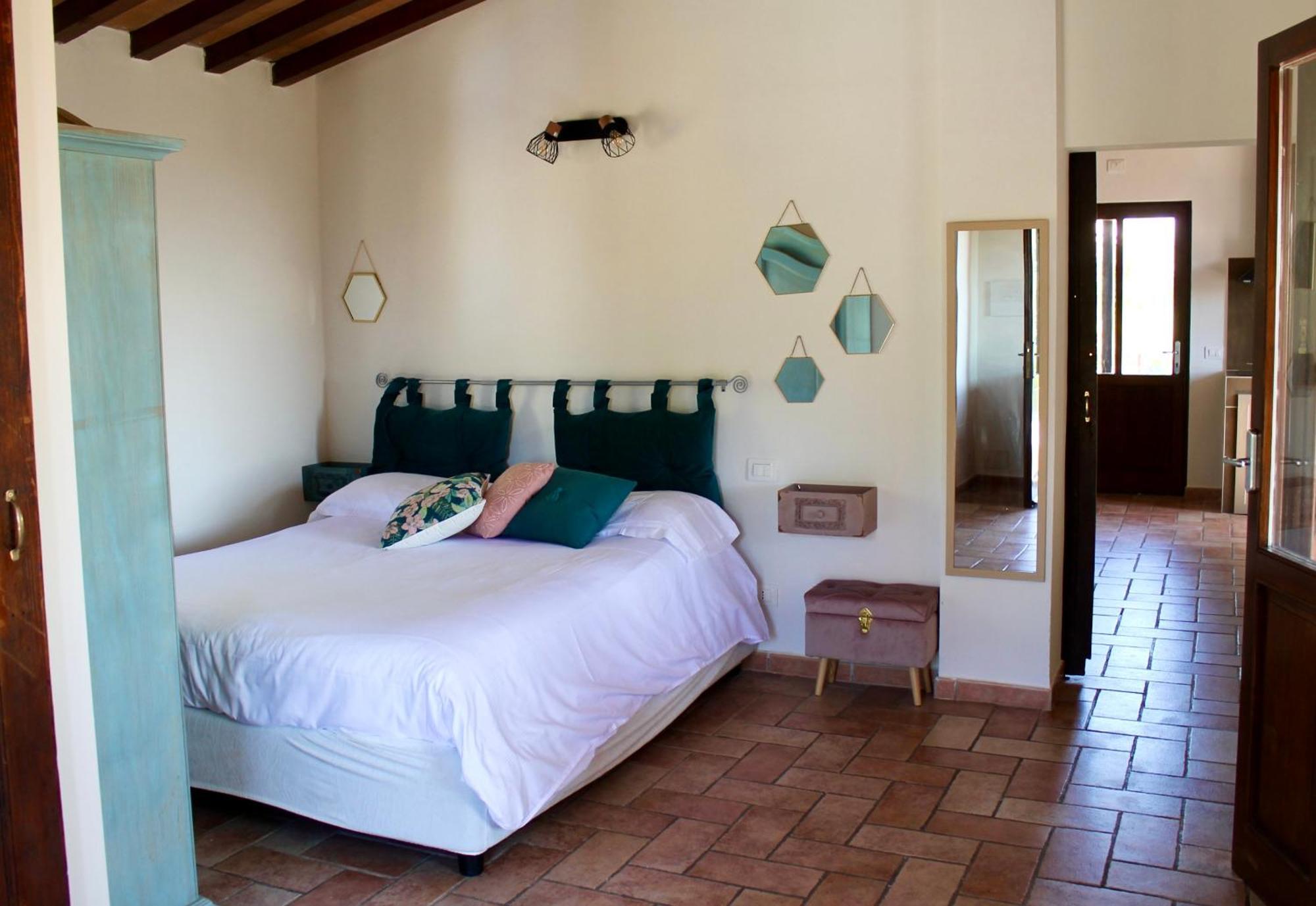 Agriturismo Suite Del Conte San Vincenzo Luaran gambar
