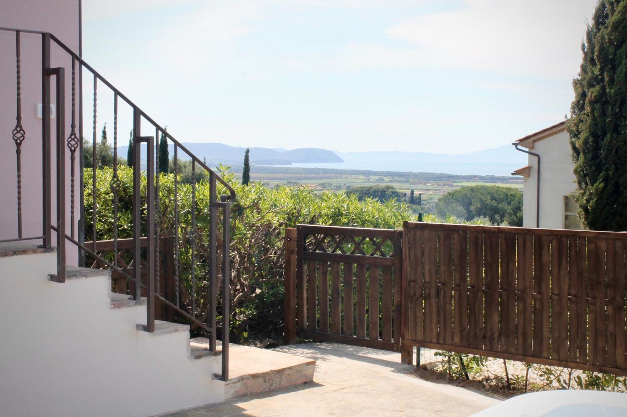 Agriturismo Suite Del Conte San Vincenzo Luaran gambar
